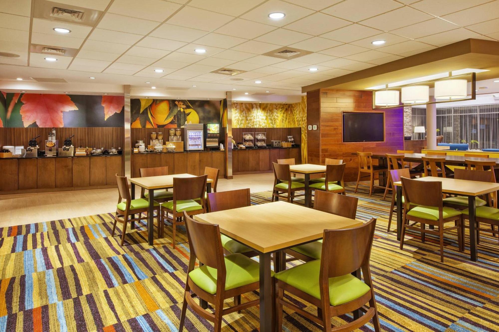 Fairfield Inn & Suites By Marriott Plattsburgh Exterior photo
